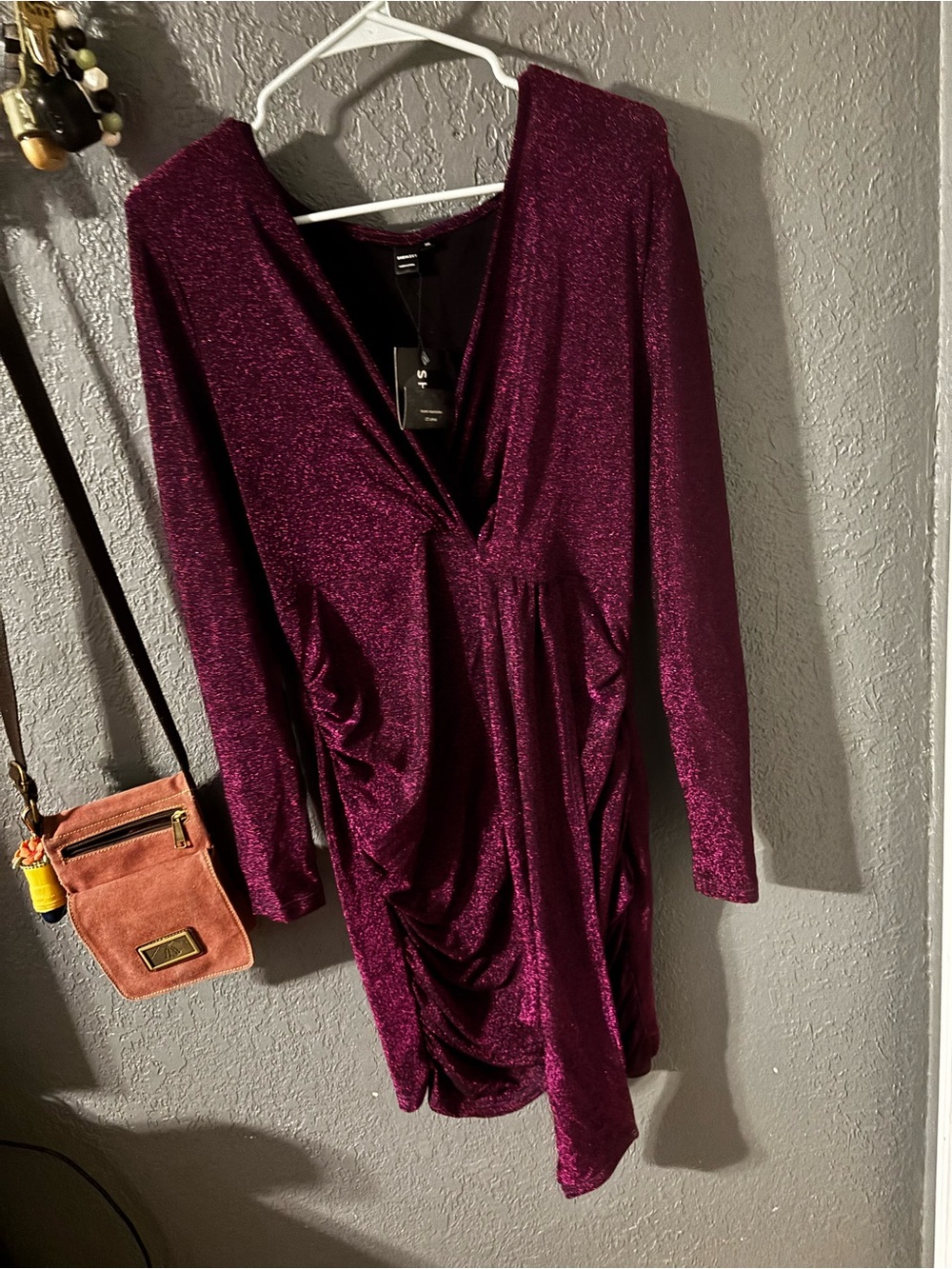 Womens size XL New With Tags Plum Sparkle Ruched V-Neck Long Sleeve Dress